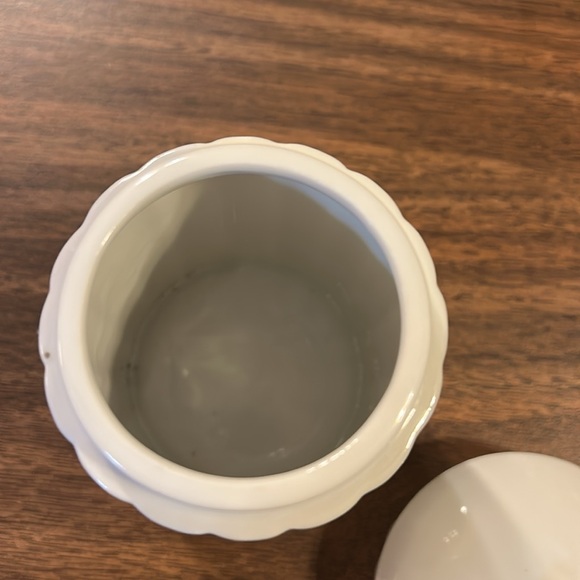 Butterfly Ceramic Container - Picture 6 of 9